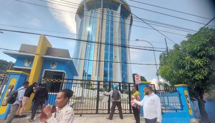 BREAKING NEWS: Kantor Majelis Rakyat Papua Dipalang, Gubernur Diminta Ganti Sekretaris MRP