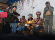 Merawat Damai dengan Budaya: Langkah Satgas Cartenz di Tengah Masyarakat Papua