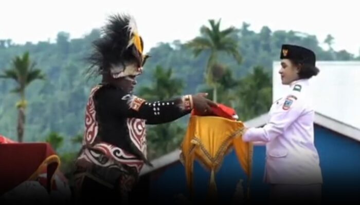 Semarak Kemerdekaan, Gubernur Papua Tengah Luncurkan Sekolah Gratis hingga Aplikasi Siswa OAP