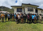 Sentuhan Humanis Satgas Yonif 4 Marinir Di Wilayah Distrik Obano Papua Tengah